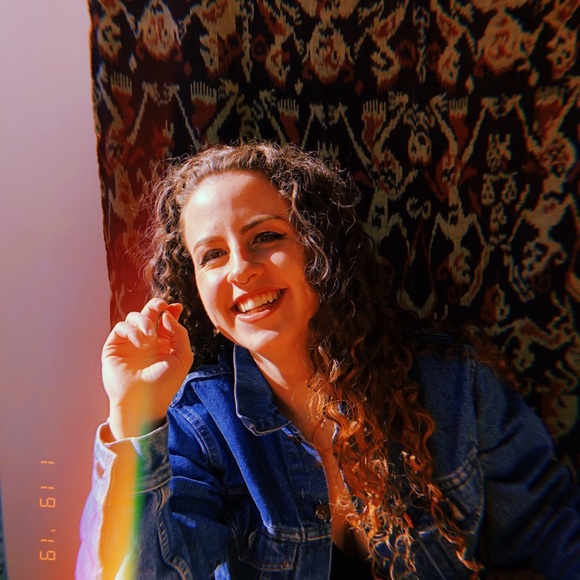 π Meet your Posher! π - Picture 4 of 7